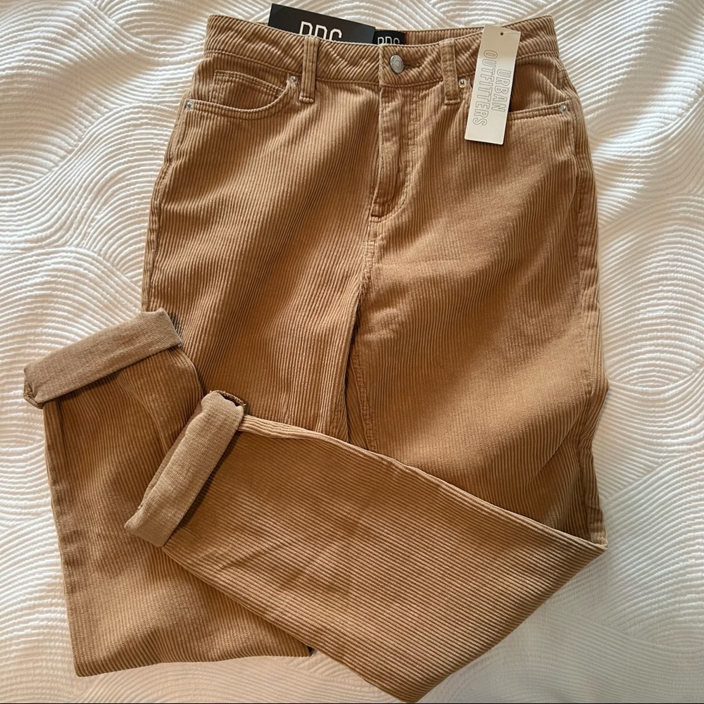 BDG *BROWN* High Waist Corduroy Mom Pants